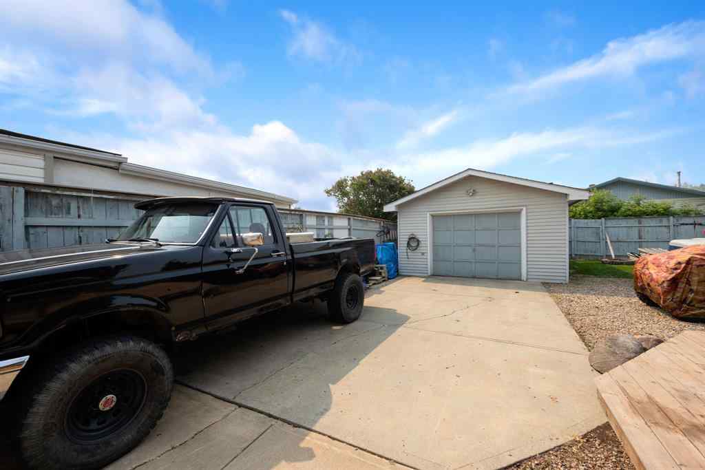 MLS® A2184800 - 33 Fitzgerald Avenue  in Downtown Fort McMurray, Residential