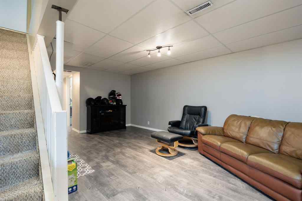 MLS® A2184800 - 33 Fitzgerald Avenue  in Downtown Fort McMurray, Residential