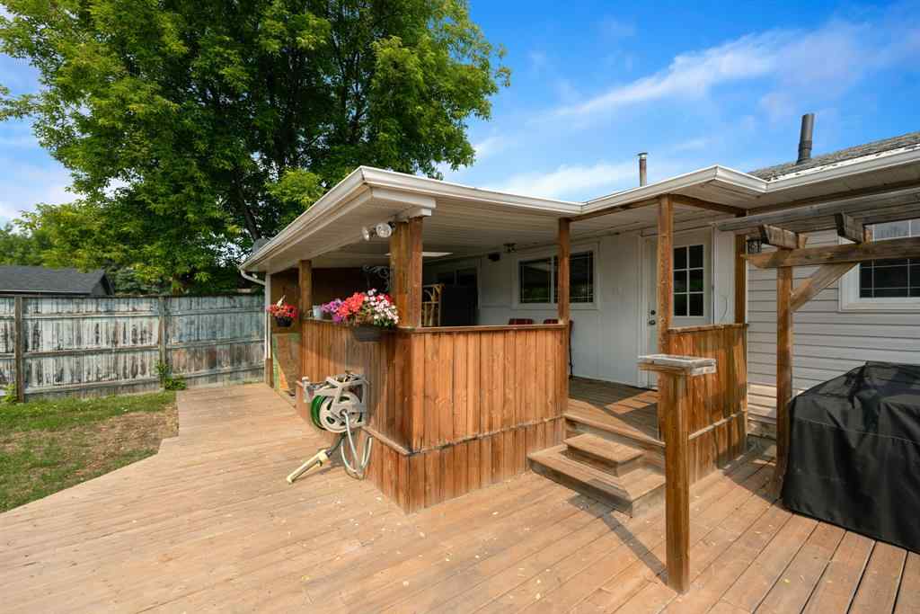 MLS® A2184800 - 33 Fitzgerald Avenue  in Downtown Fort McMurray, Residential