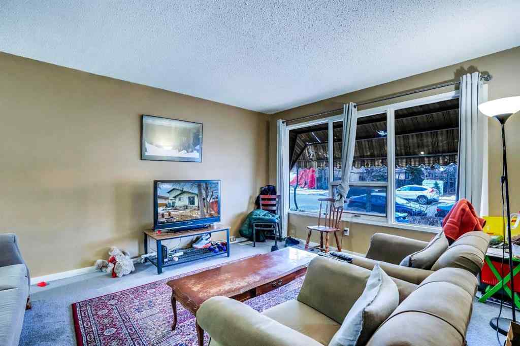MLS® A2185299 - 190 Whitefield Drive NE in Whitehorn Calgary, Residential