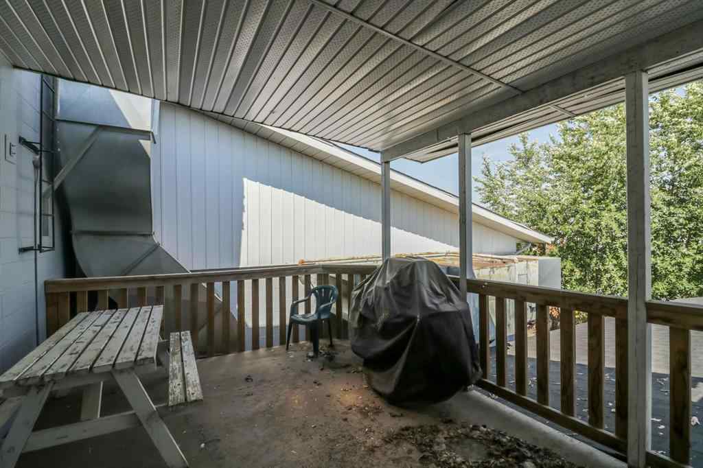 MLS® A2185333 - 7668 49 Avenue  in Northlands Industrial Park Red Deer, Commercial