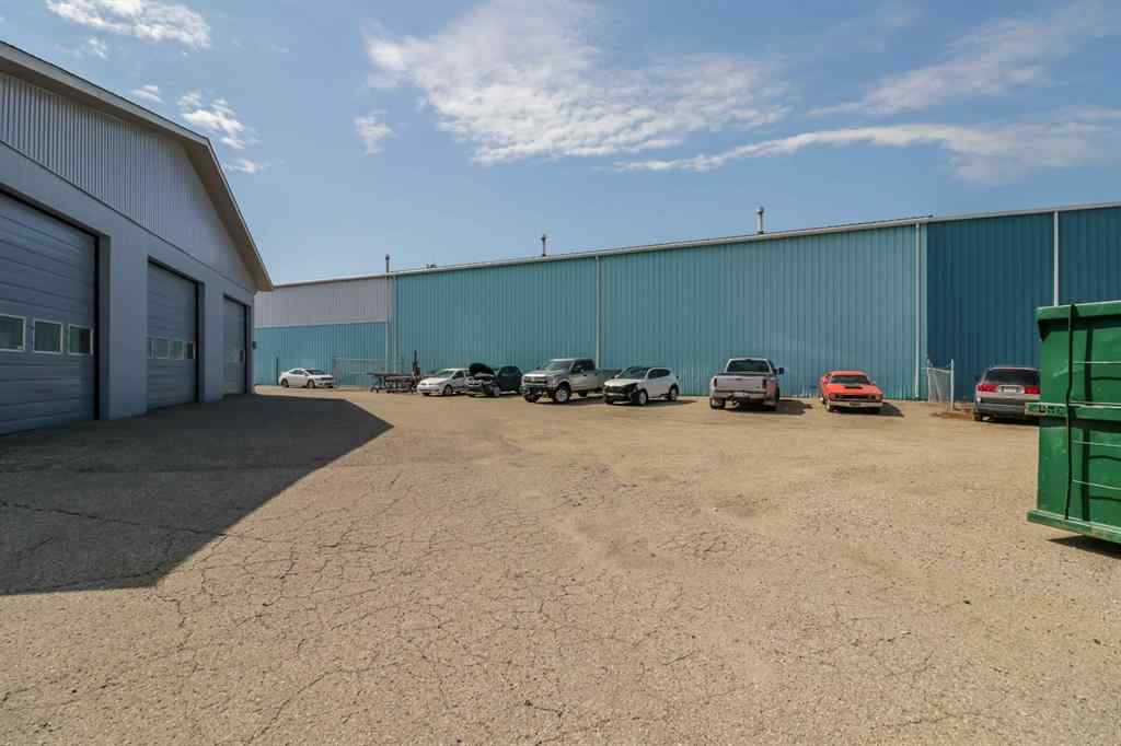 MLS® A2185333 - 7668 49 Avenue  in Northlands Industrial Park Red Deer, Commercial