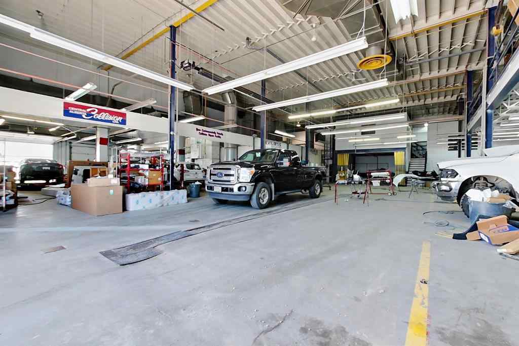 MLS® A2185333 - 7668 49 Avenue  in Northlands Industrial Park Red Deer, Commercial