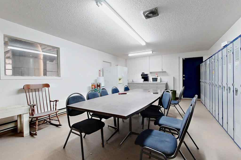 MLS® A2185333 - 7668 49 Avenue  in Northlands Industrial Park Red Deer, Commercial