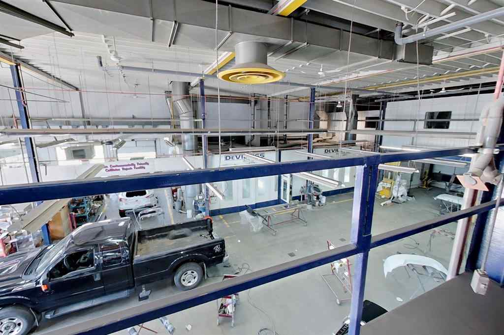 MLS® A2185333 - 7668 49 Avenue  in Northlands Industrial Park Red Deer, Commercial