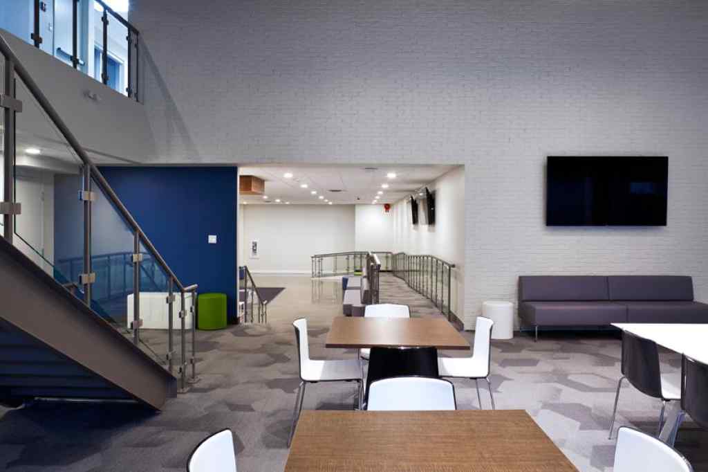 MLS® A2185624 - Unit #D 9820 100 Avenue  in Central Business District Grande Prairie, Commercial