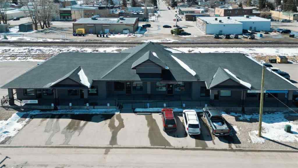 MLS® A2185638 - 103, 201, 209 and 305 9 Avenue S in NONE Carstairs, Commercial