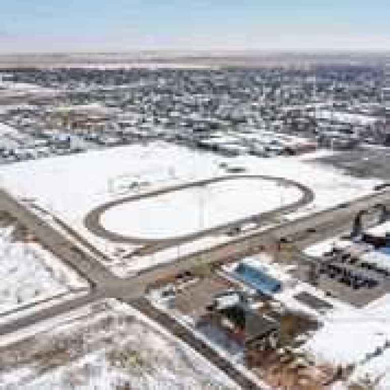 MLS® A2185892 - W4R27T12S34QNE 8th Street  in NONE Claresholm, Land