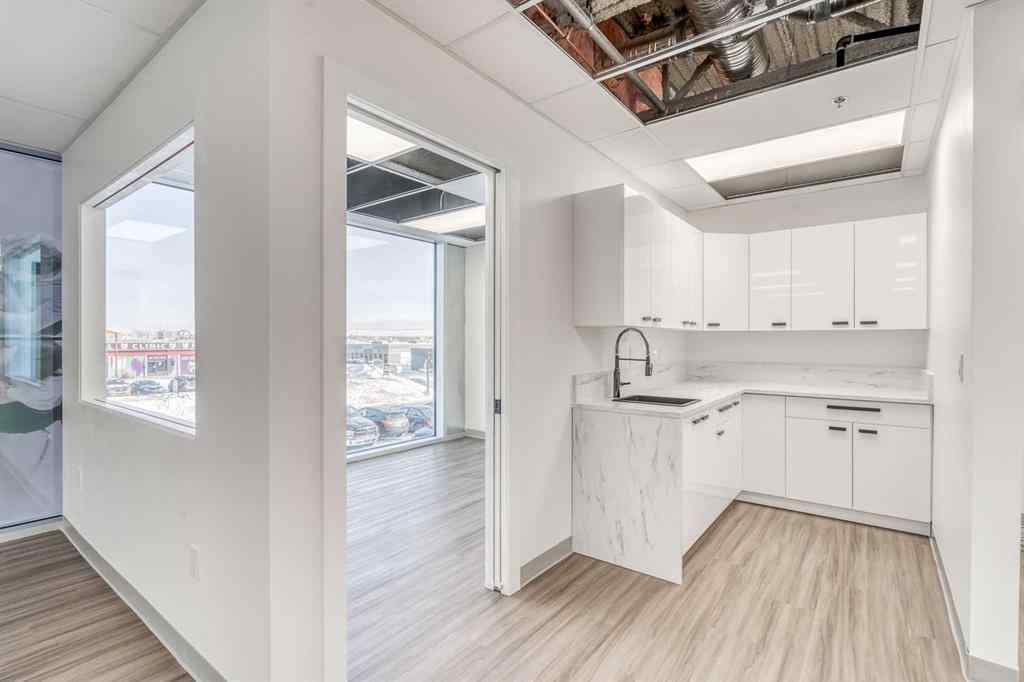 MLS® A2186011 - Unit #213 3223 5 Avenue NE in Franklin Calgary, Commercial