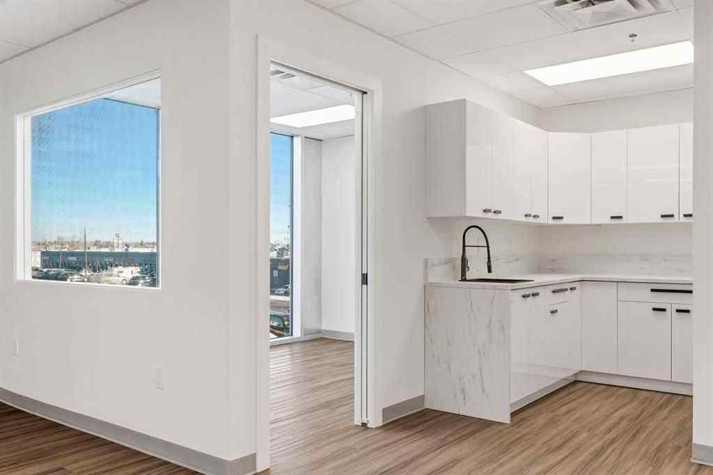 MLS® A2186011 - Unit #213 3223 5 Avenue NE in Franklin Calgary, Commercial