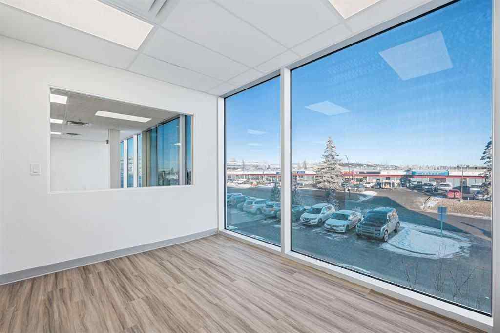 MLS® A2186011 - Unit #213 3223 5 Avenue NE in Franklin Calgary, Commercial