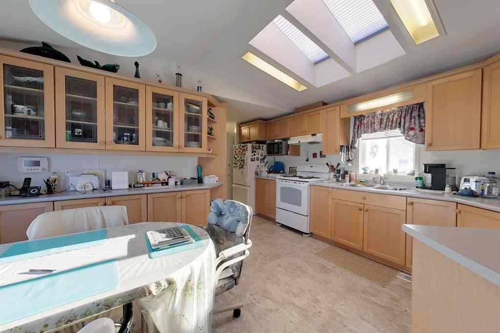 MLS® A2186424 - 74031B Southshore Drive E in NONE Widewater, Residential