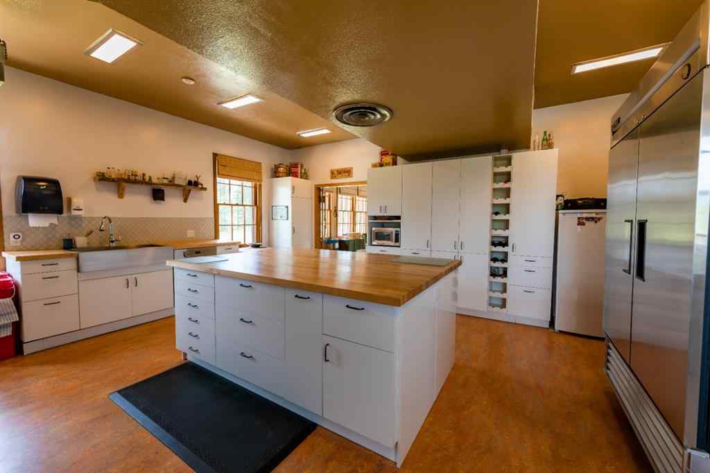 MLS® A2186927 - 50409A Highway 16   in NONE Rural Yellowhead County, Residential