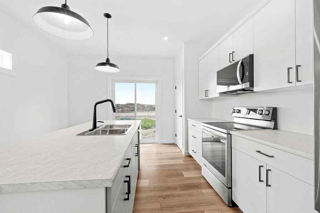 MLS® A2187275 - 1306 56 Avenue  in College Park Lloydminster, Residential