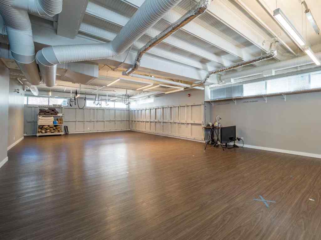 MLS® A2187310 - 622 Edmonton Trail NE in Renfrew Calgary, Commercial