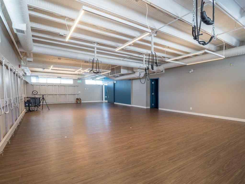 MLS® A2187310 - 622 Edmonton Trail NE in Renfrew Calgary, Commercial
