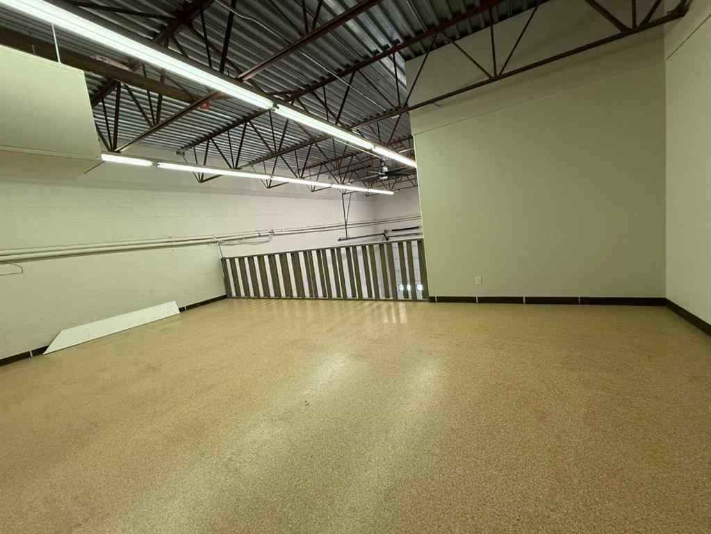 MLS® A2187382 - Unit #B 11402 100 Street  in Avondale Grande Prairie, Commercial