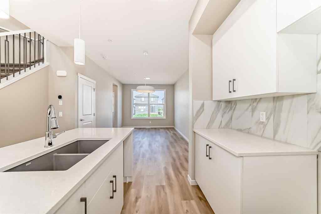 MLS® A2187492 - 393 Hotchkiss Drive SE in Hotchkiss Calgary, Residential