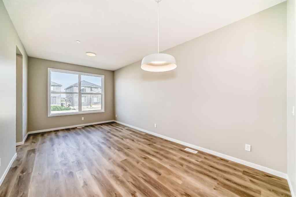 MLS® A2187492 - 393 Hotchkiss Drive SE in Hotchkiss Calgary, Residential