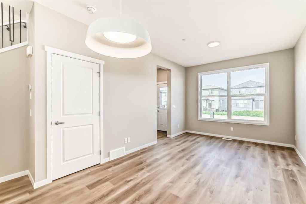 MLS® A2187492 - 393 Hotchkiss Drive SE in Hotchkiss Calgary, Residential