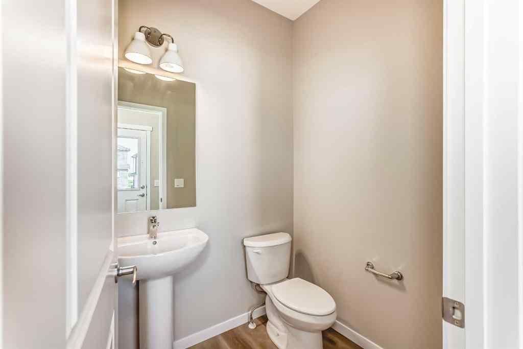 MLS® A2187492 - 393 Hotchkiss Drive SE in Hotchkiss Calgary, Residential