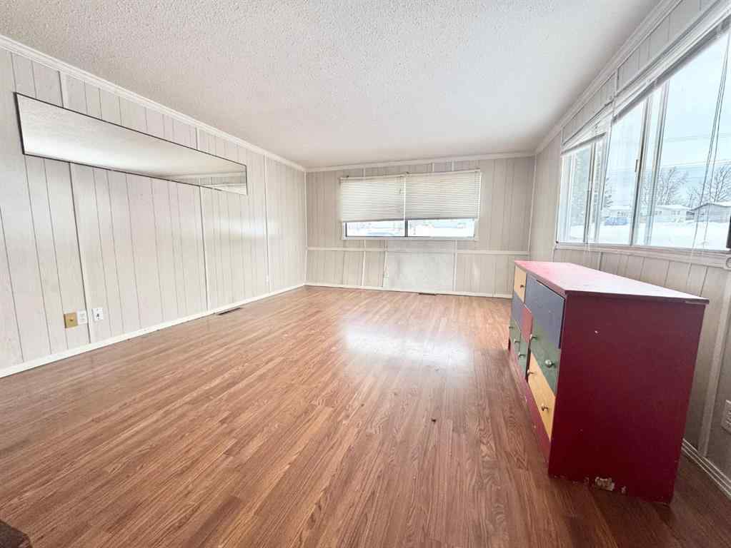 MLS® A2187692 - 120 Park Lane   in NONE Swan Hills, Residential
