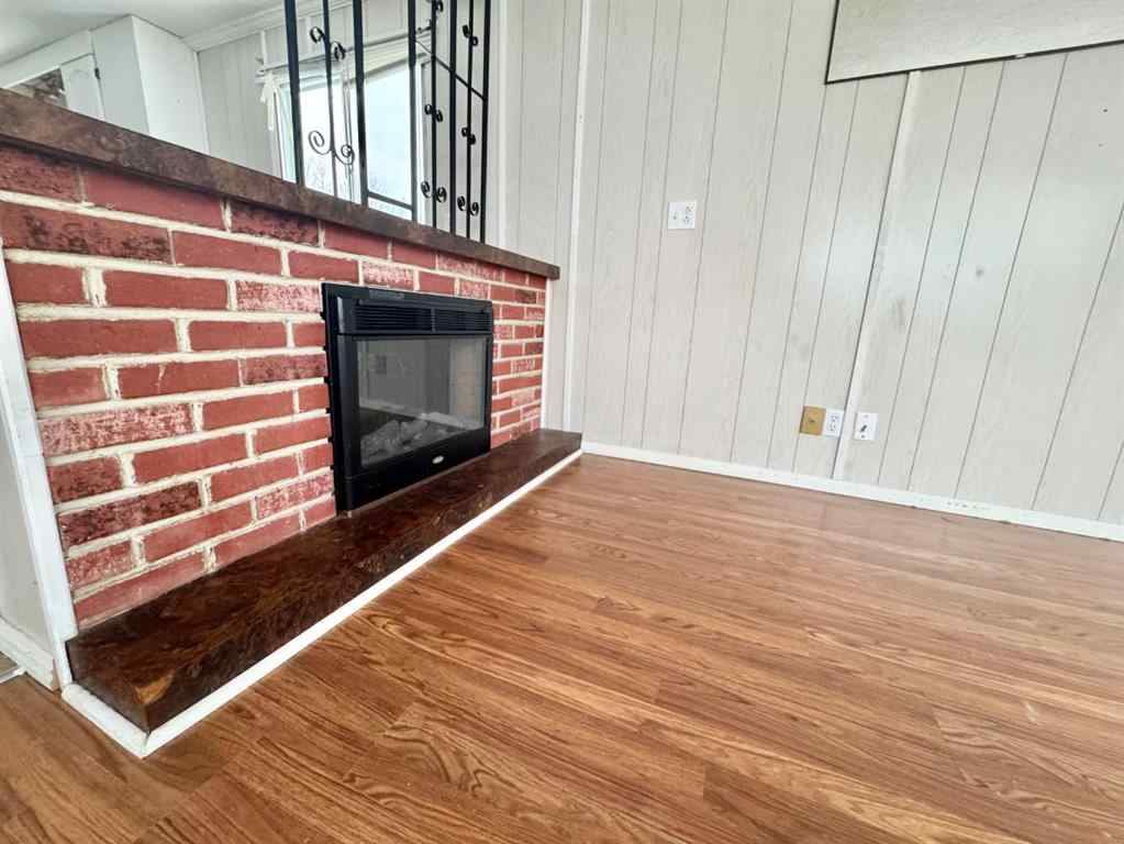 MLS® A2187692 - 120 Park Lane   in NONE Swan Hills, Residential
