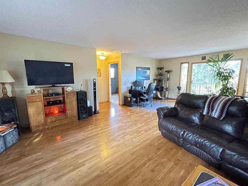 MLS® A2187720 - 203 Maurer Drive  in Hardisty Hinton, Residential