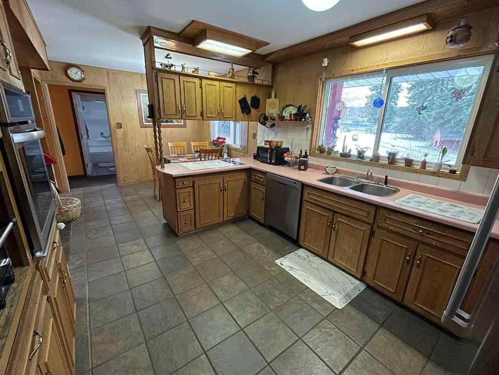 MLS® A2187720 - 203 Maurer Drive  in Hardisty Hinton, Residential