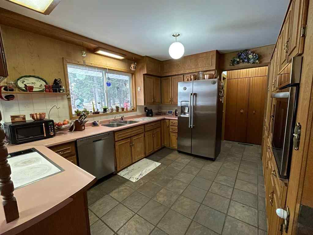 MLS® A2187720 - 203 Maurer Drive  in Hardisty Hinton, Residential