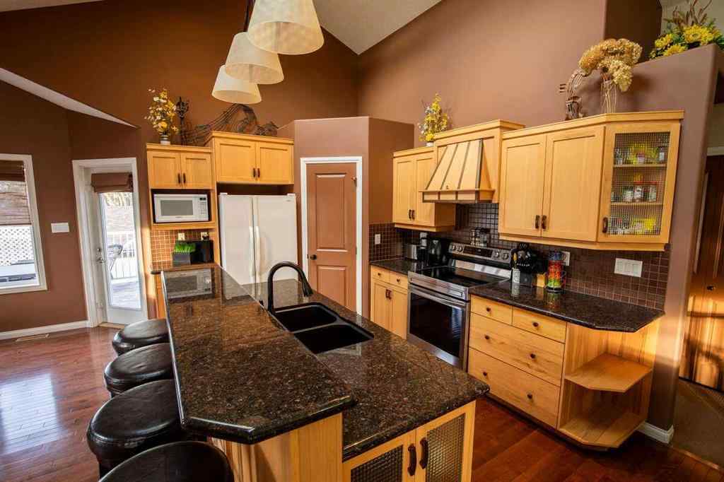 MLS® A2188059 - 139 Fairmont Road S in Fairmont Lethbridge, Residential