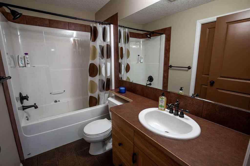 MLS® A2188059 - 139 Fairmont Road S in Fairmont Lethbridge, Residential