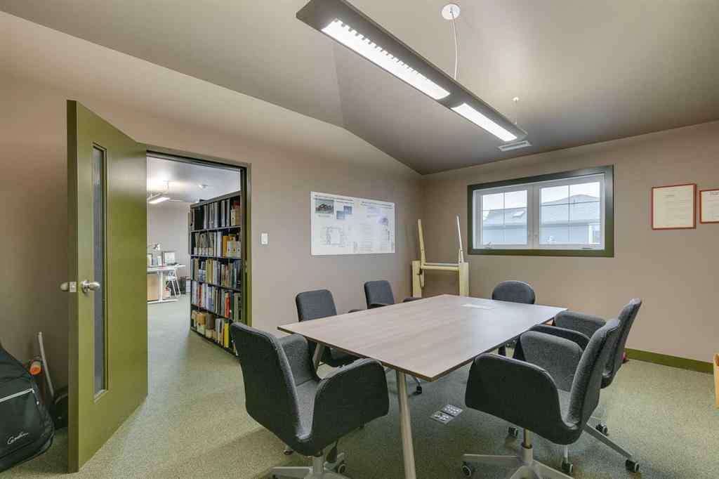 MLS® A2188148 - 905 Mckinnon Drive NE in Mayland Heights Calgary, Commercial
