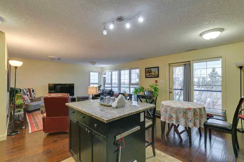 MLS® A2188148 - 905 Mckinnon Drive NE in Mayland Heights Calgary, Commercial