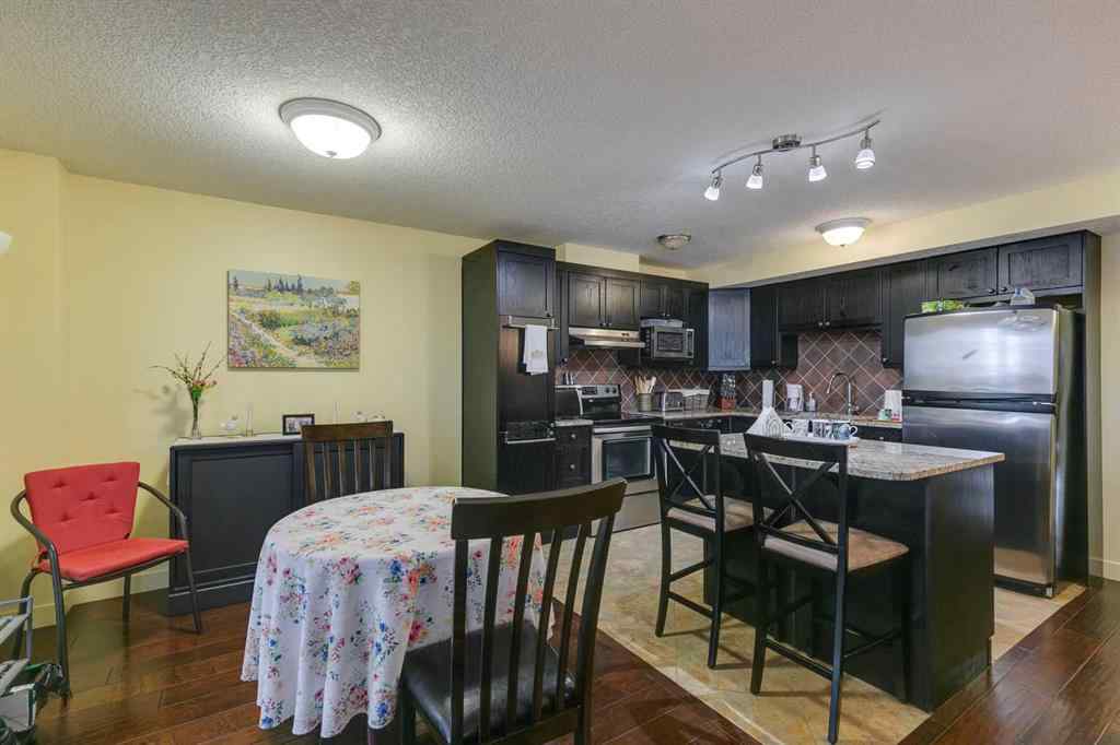 MLS® A2188148 - 905 Mckinnon Drive NE in Mayland Heights Calgary, Commercial
