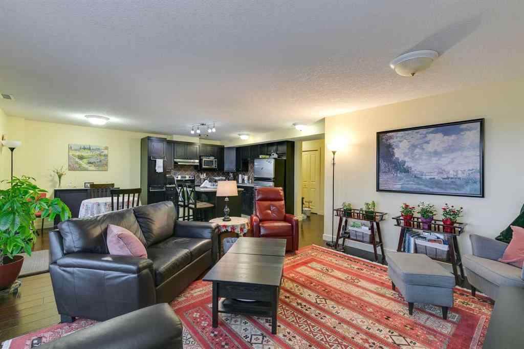 MLS® A2188148 - 905 Mckinnon Drive NE in Mayland Heights Calgary, Commercial