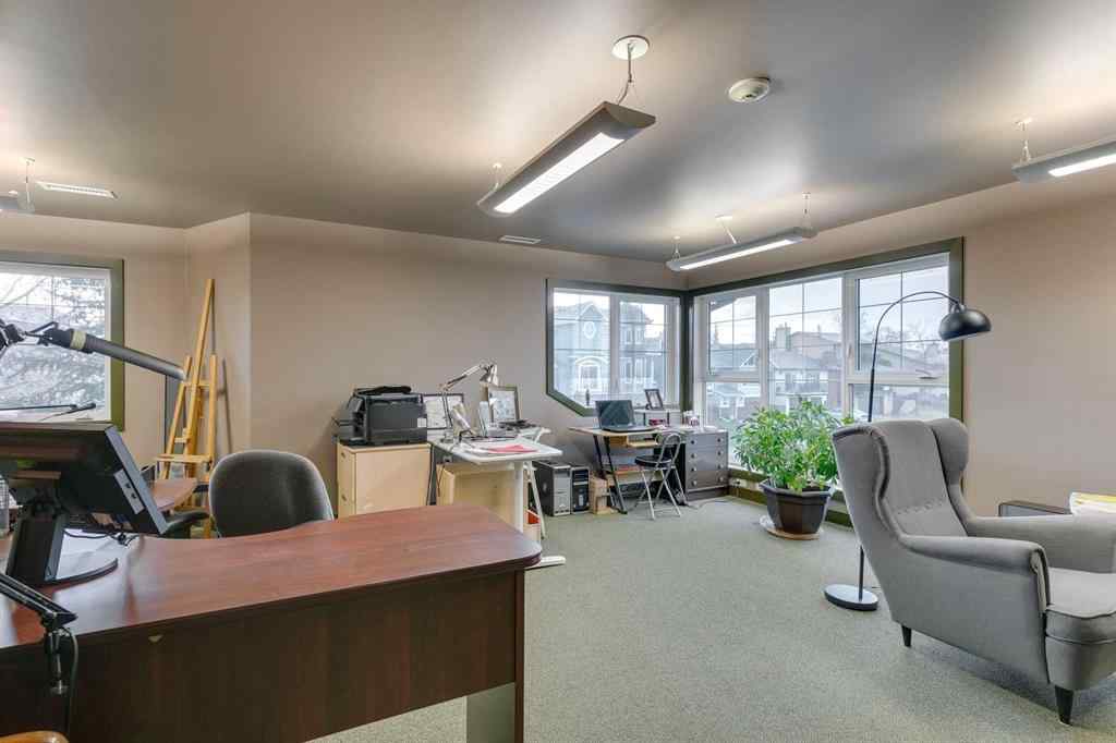 MLS® A2188148 - 905 Mckinnon Drive NE in Mayland Heights Calgary, Commercial