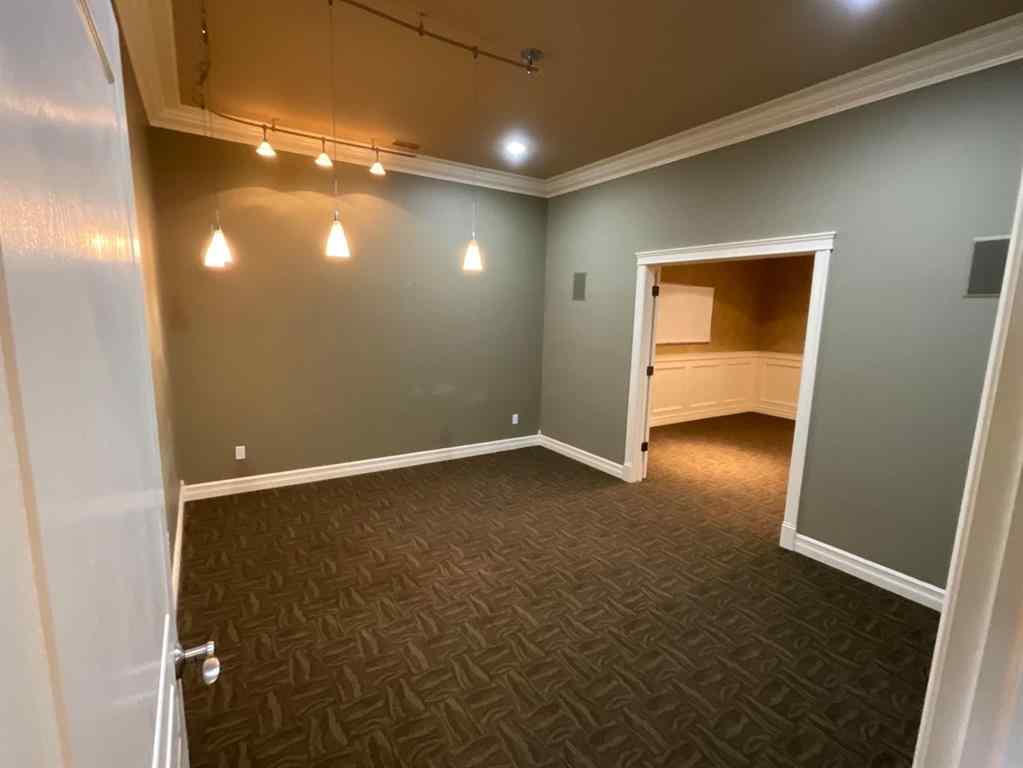 MLS® A2188328 - Unit #2 7429 49 Avenue  in Northlands Industrial Park Red Deer, Commercial