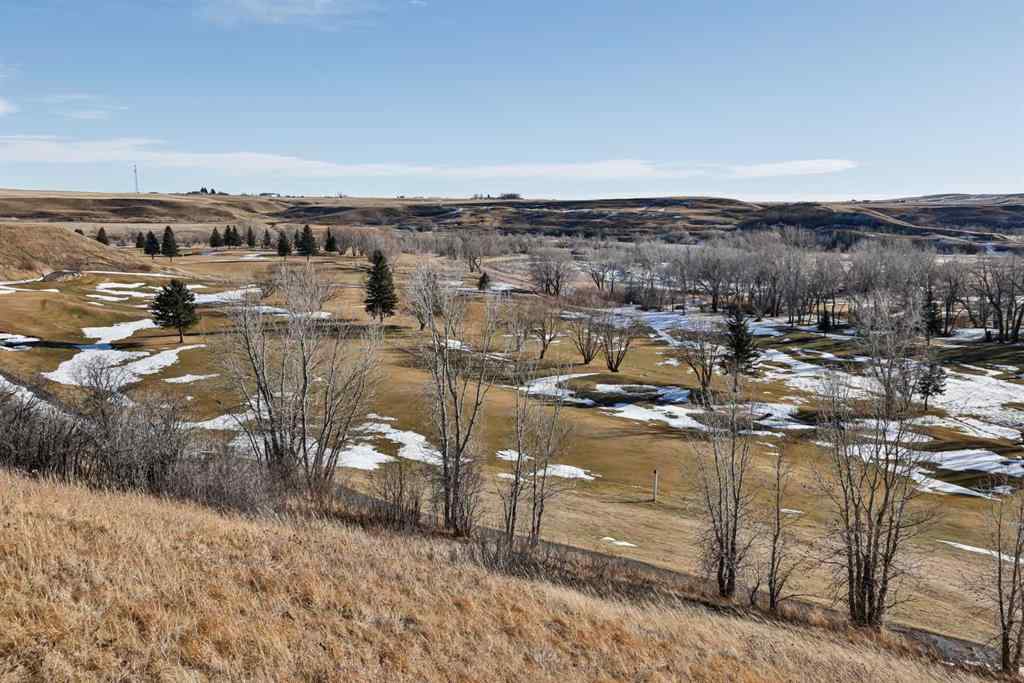 MLS® A2188379 - 804 Fairway Boulevard  in NONE Cardston, Residential