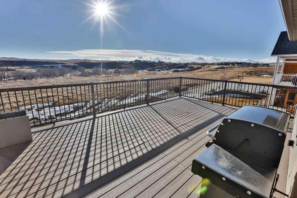 MLS® A2188379 - 804 Fairway Boulevard  in NONE Cardston, Residential