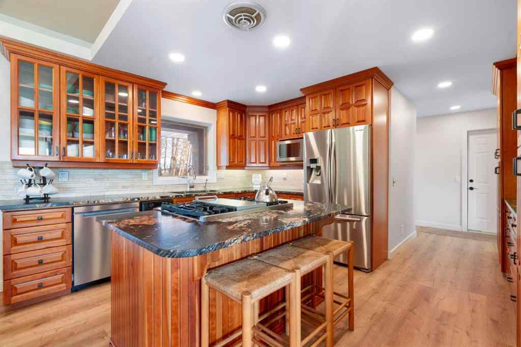 MLS® A2188403 - 275114 Lochend Road  in NONE Rural Rocky View County, Residential