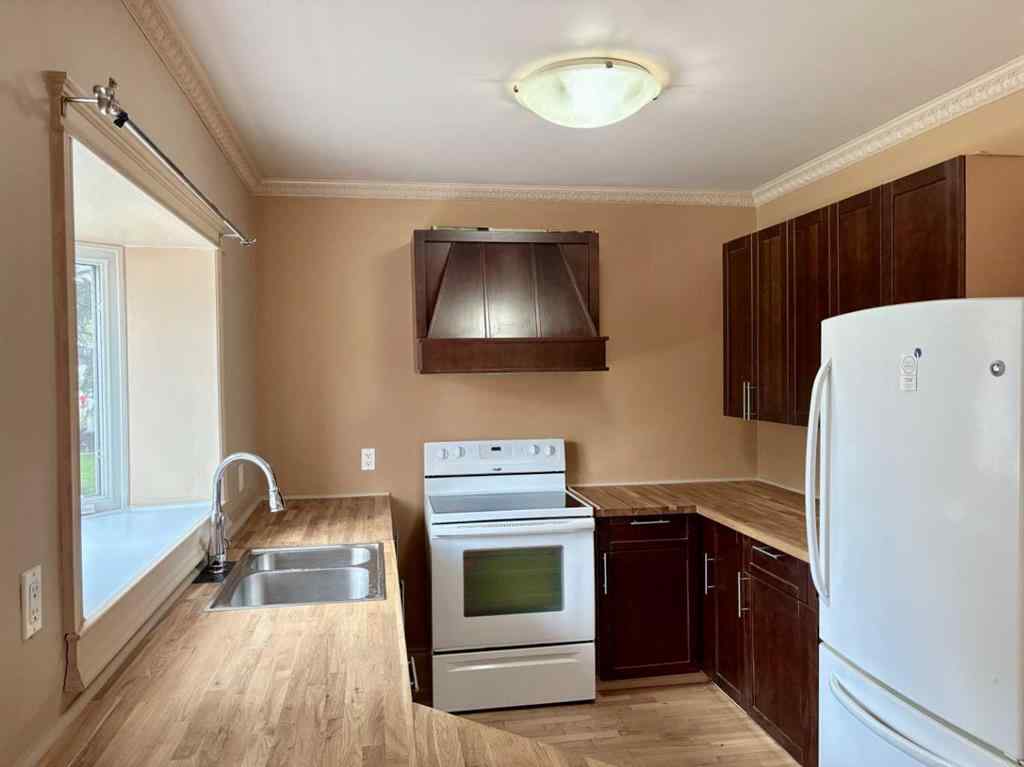 MLS® A2188568 - 4923 52 Street  in Innisfree Innisfree, Residential