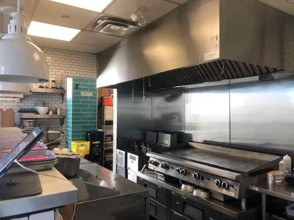 MLS® A2188597 - Unit #5113 901 64 Avenue NE in Deerfoot Business Centre Calgary, Commercial