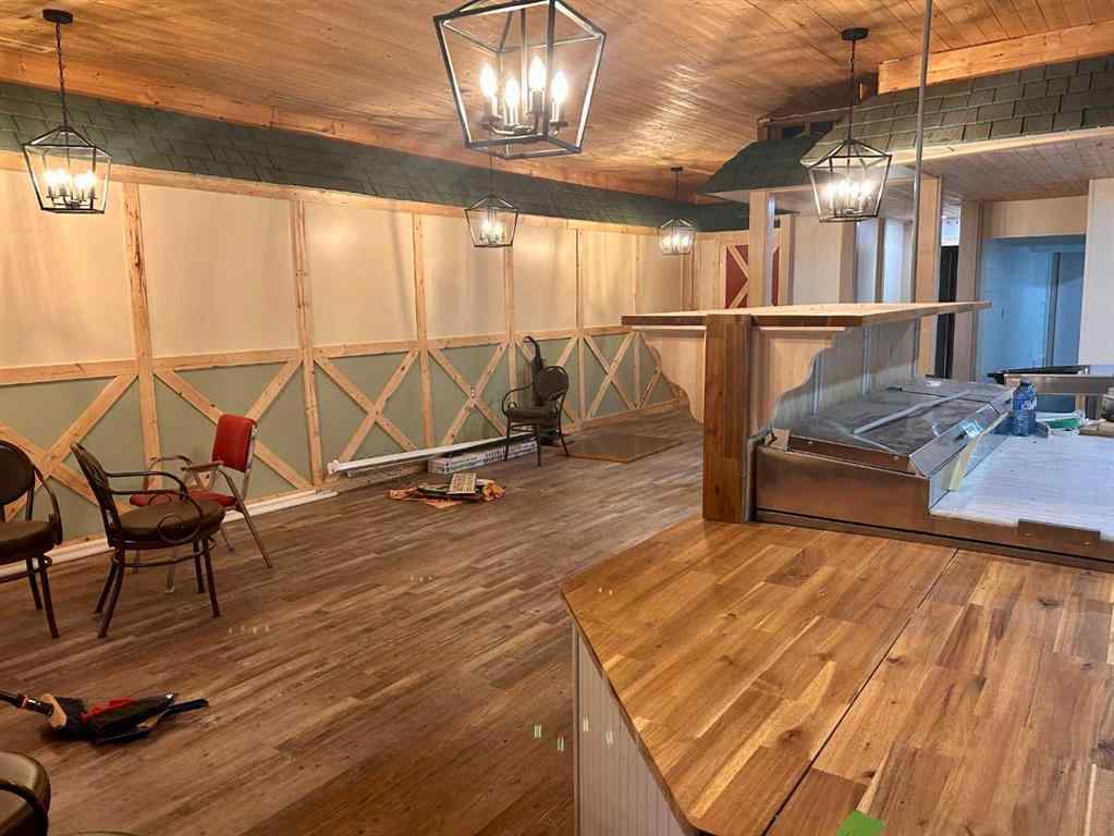 MLS® A2188671 - 5008 50 Street  in Mannville Mannville, Commercial