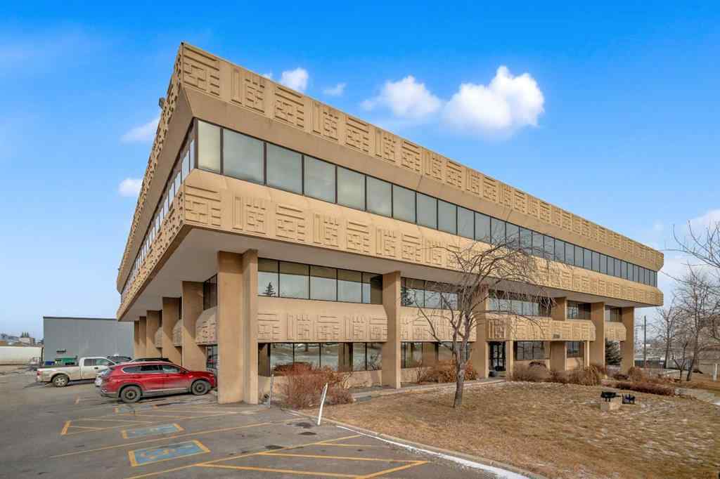 MLS® A2188699 - Unit #200 3016 5 Avenue NE in Franklin Calgary, Commercial