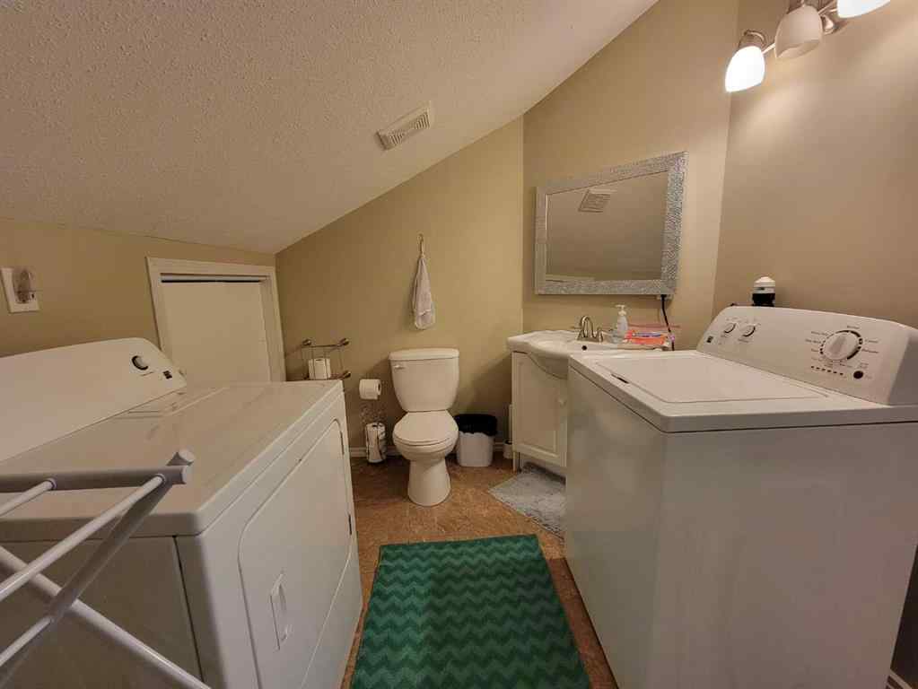 MLS® A2188966 - Unit ##101, 103, 201, 203 109 Main Street NE in NONE Slave Lake, Commercial