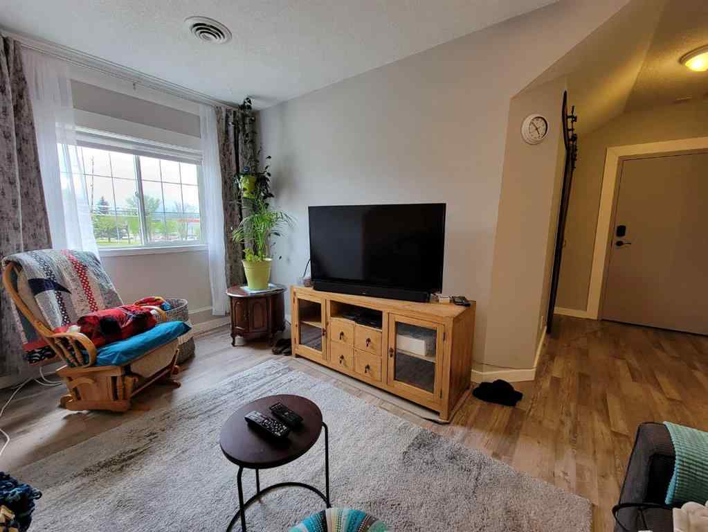 MLS® A2188966 - Unit ##101, 103, 201, 203 109 Main Street NE in NONE Slave Lake, Commercial