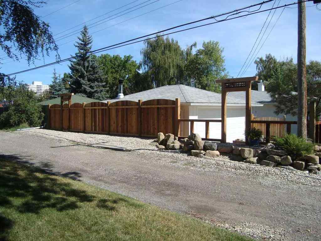 MLS® A2188977 - 7215 5 Street SW in Kingsland Calgary, Residential