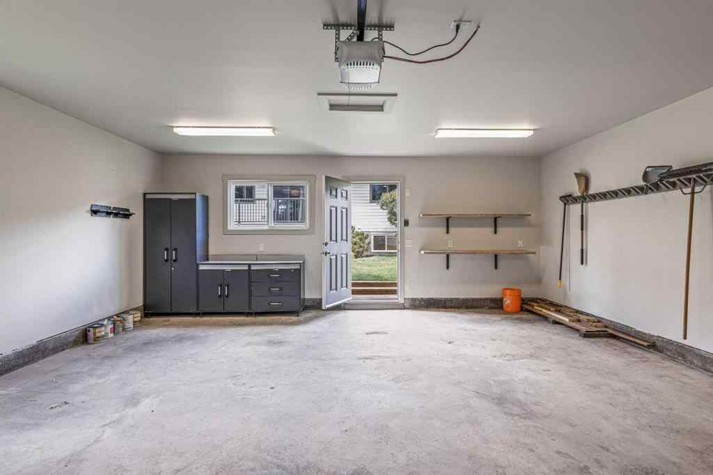 MLS® A2189041 - 949 13th Street  in Lions Park Canmore, Residential