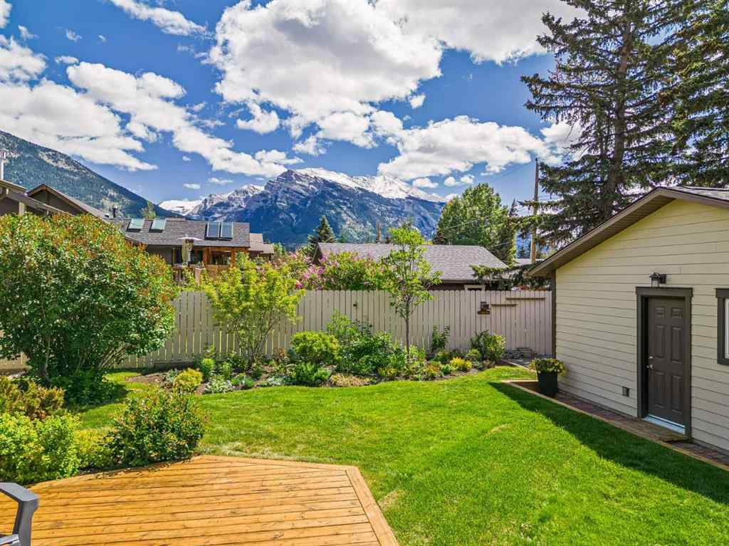 MLS® A2189041 - 949 13th Street  in Lions Park Canmore, Residential